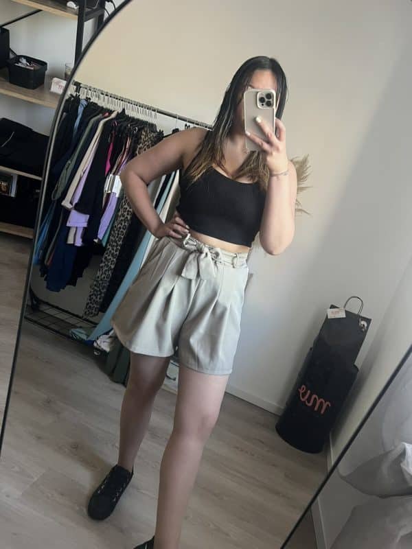 Short Mila – Image 7