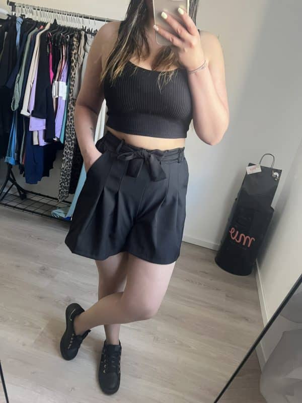 Short Mila – Image 2